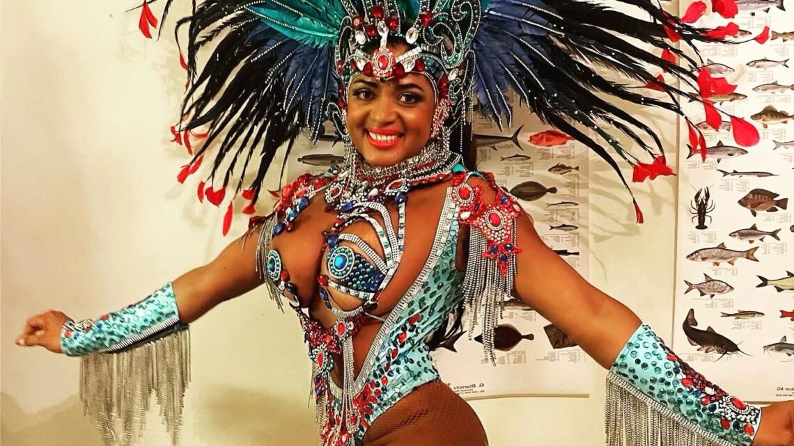 Musa paulista completa o time de beldades da Lins Imperial para o Carnaval 2022   