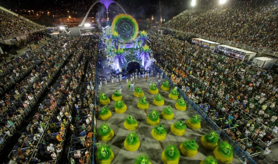 Venda de ingressos de frisas para o desfile da Série Ouro começa hoje