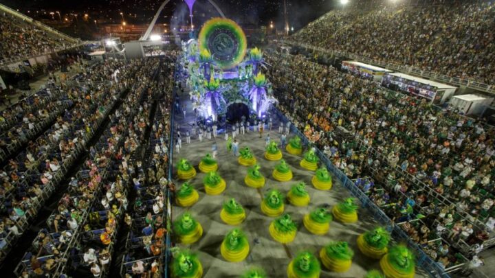 Venda de ingressos de frisas para o desfile da Série Ouro começa hoje