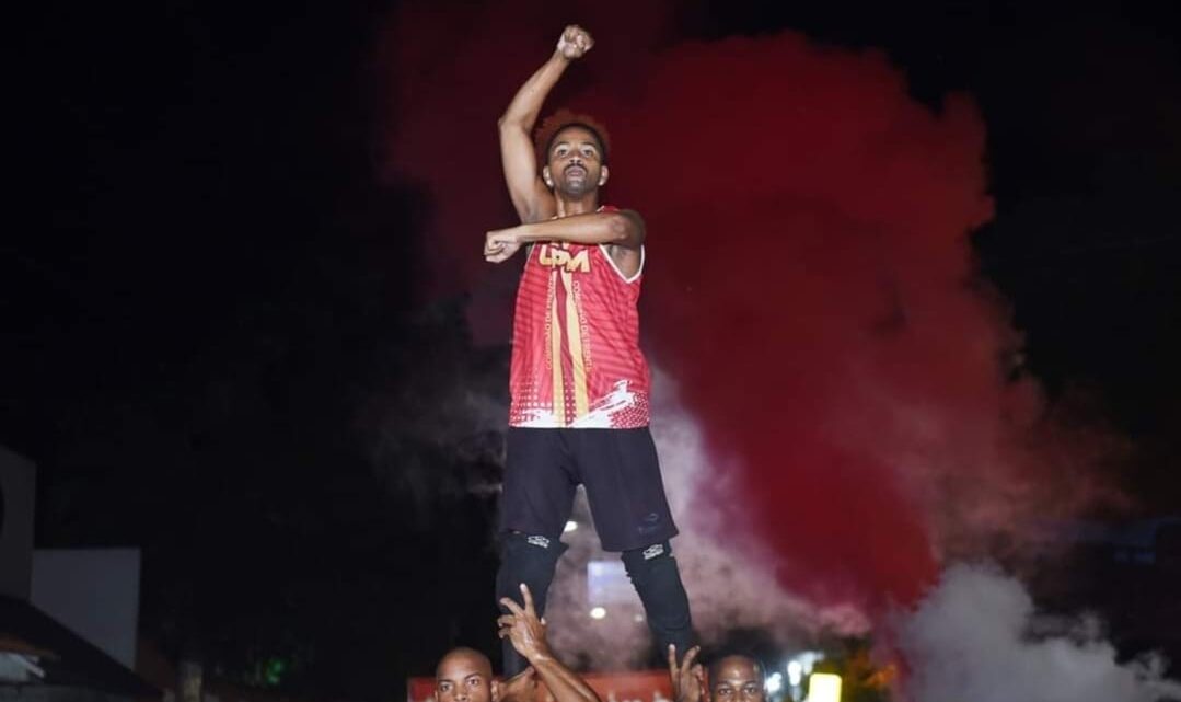 Unidos de Padre Miguel ensaia nesta sexta no Ponto Chic 