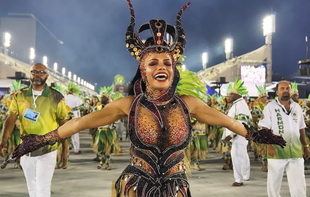 Quitéria Chagas se despede da avenida!