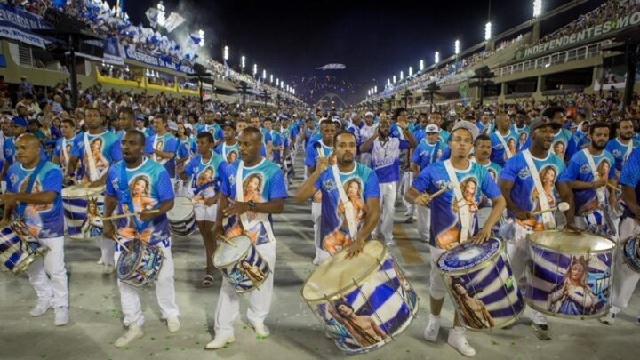 Imperatriz, São Clemente e Portela abrem a temporada de ensaios técnicos na Sapucaí, na noite deste domingo