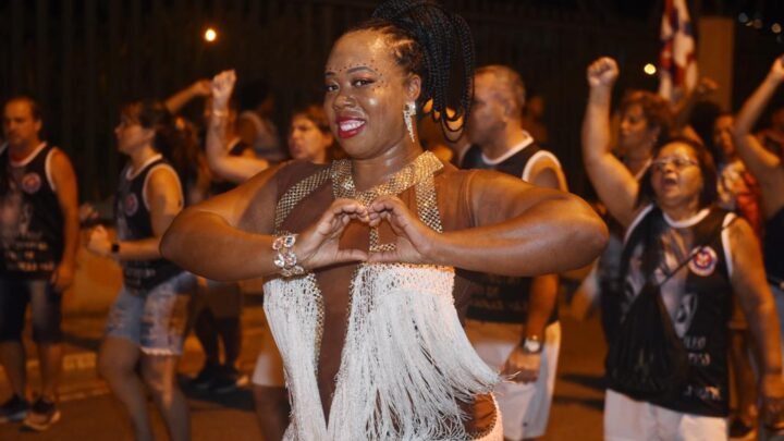 Rainha Joy Broussard fará jornada tripla de desfiles no Carnaval do Rio