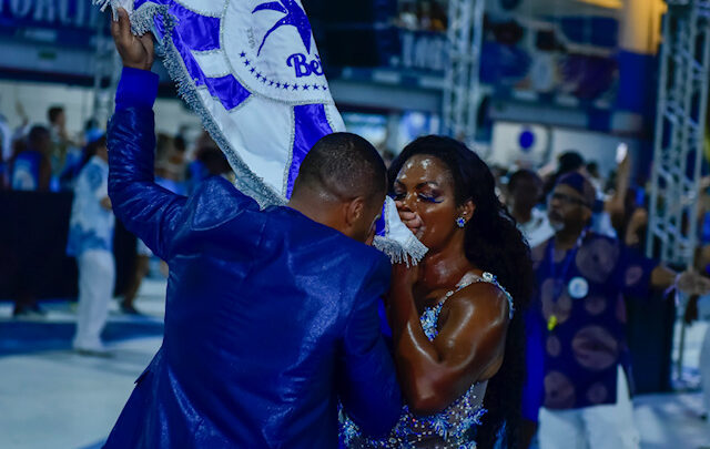 Beija-Flor ensaia nesta quinta-feira