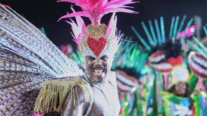 Wallace Guedes seguirá como Muso da Lins Imperial no carnaval de 2023