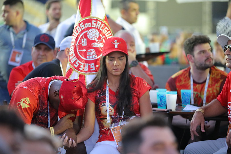 Pura Emoção! Vejas as fotos da apuração do Grupo Especial