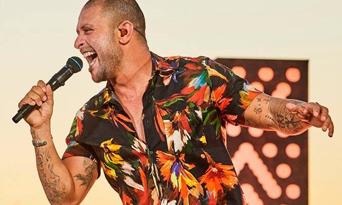 Diogo Nogueira e Grande Rio no último Botequim do Samba do Ano