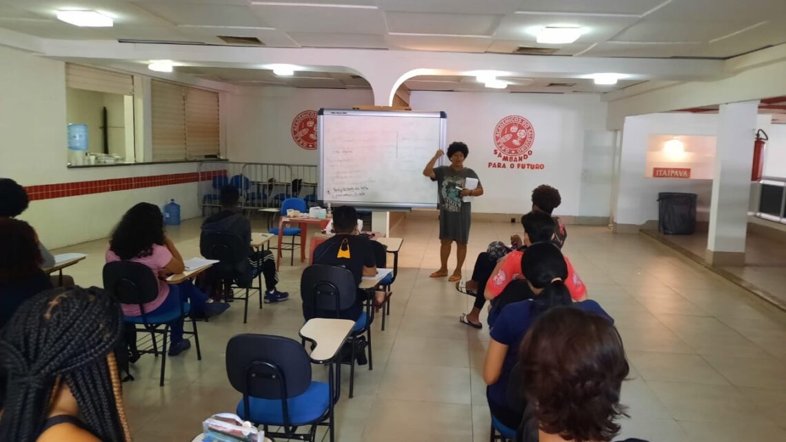 Salgueiro recruta professores voluntários para pré-vestibular social