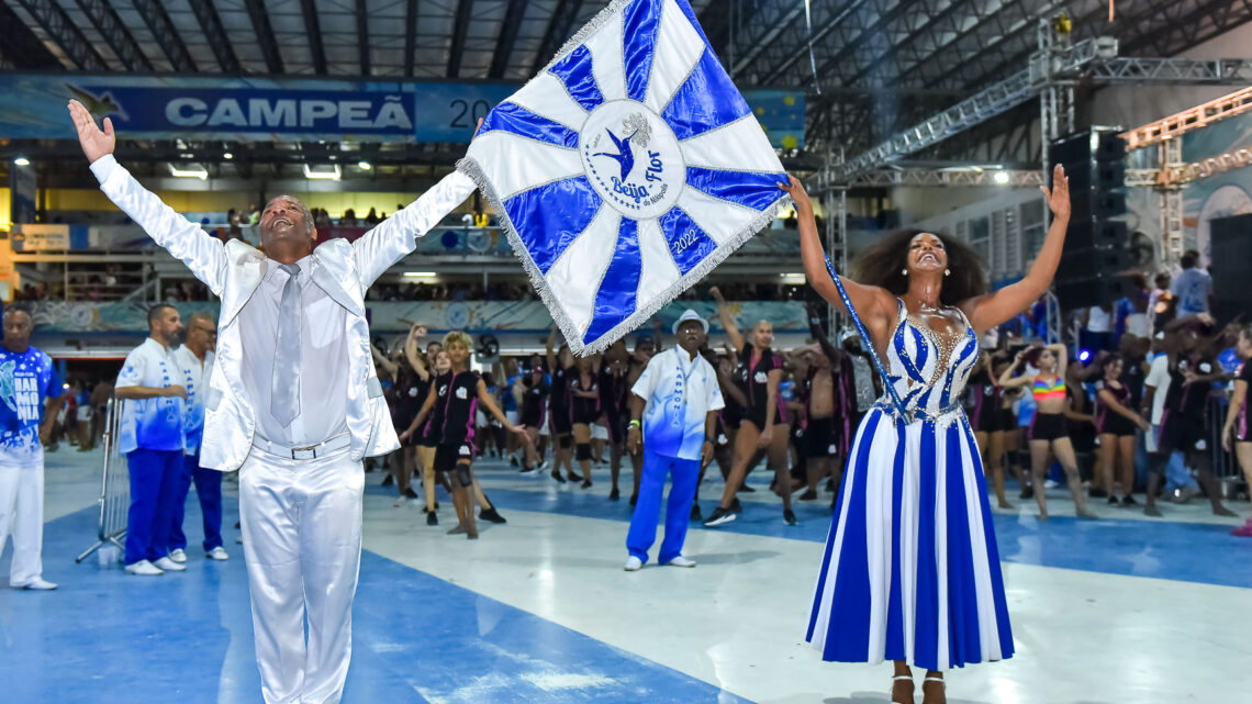 Beija-Flor abre quadra para mais um treino rumo ao Rio Carnaval 2023