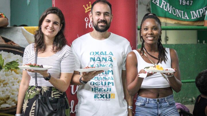 Feijoada Imperial tem show de Renato da Rocinha e marca início da disputa de samba-enredo para o Carnaval 2024 no sábado