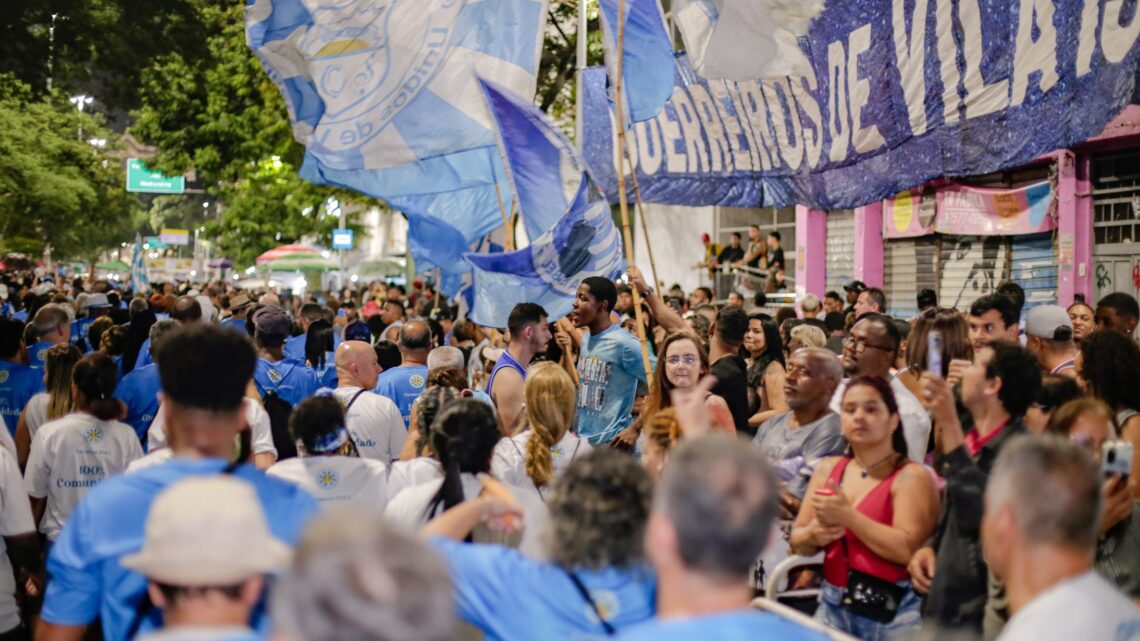 Unidos de Vila Isabel empolga o público no segundo ensaio de rua da temporada