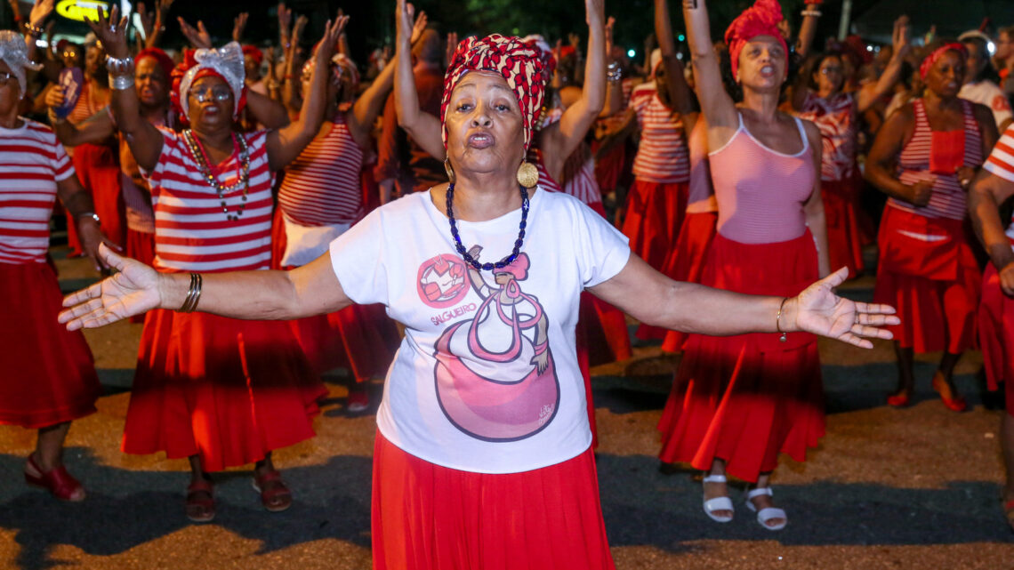 Acadêmicos do Salgueiro realiza primeiro ensaio de rua rumo ao Carnaval 2024