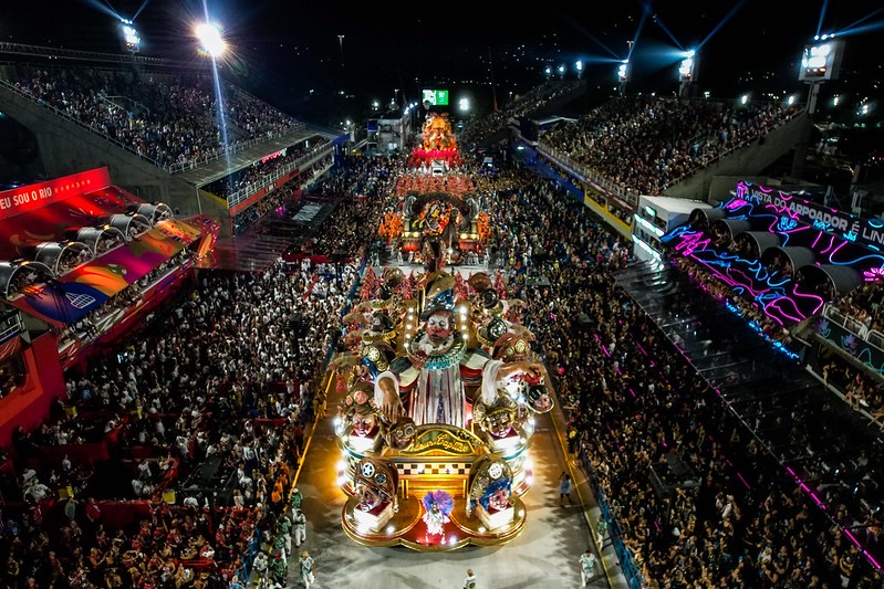 Venda de ingressos de arquibancadas e cadeiras para o Rio Carnaval 2024 começa nesta quinta-feira