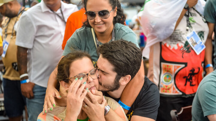 PURA EMOÇÃO! VEJA AS FOTOS DA APURAÇÃO!