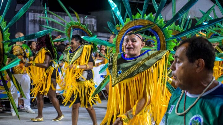 Acadêmicos de Jacarepaguá inscreve novos componentes para desfile de 2024