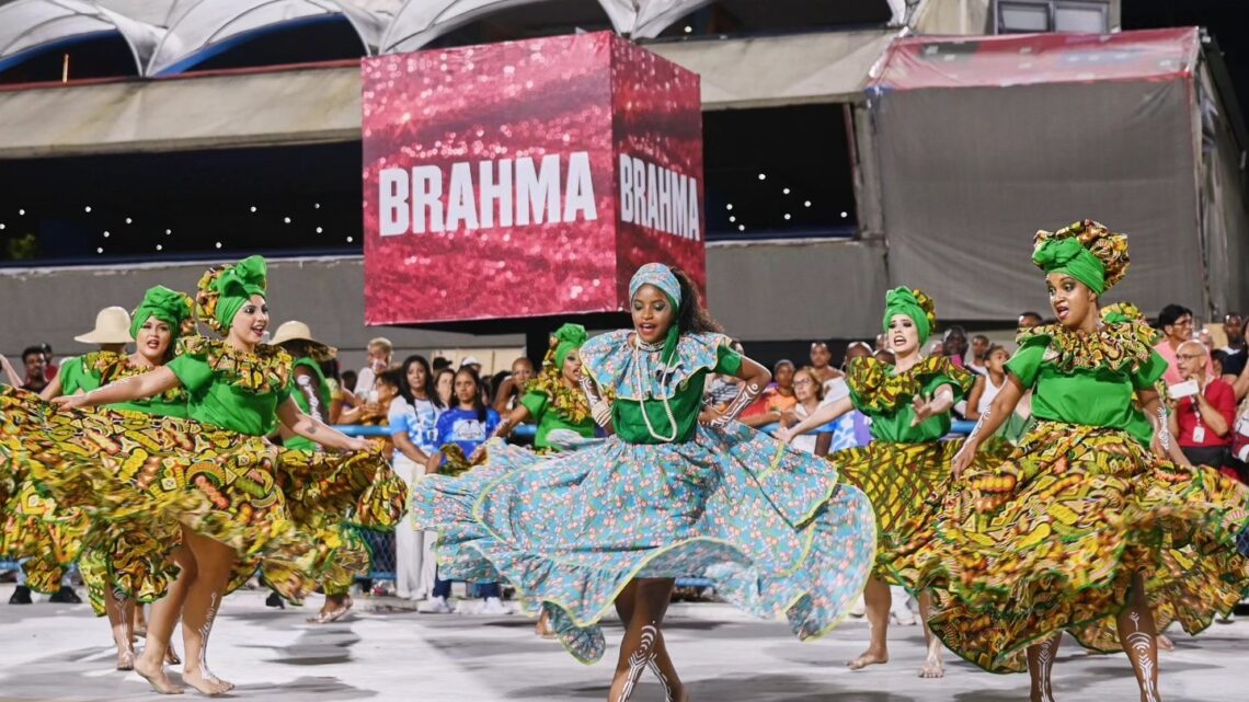 Império da Tijuca volta a ensaiar na Conde de Bonfim neste domingo