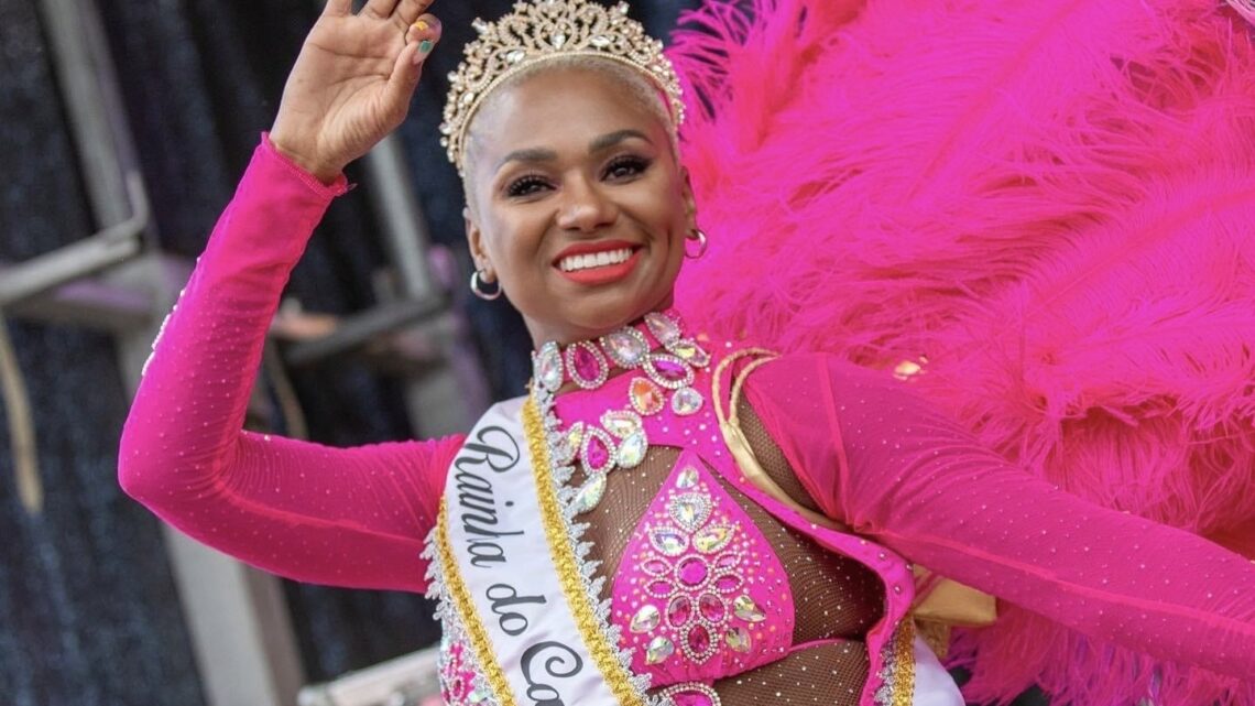 Coroa nela! Thai Rodrigues é coroada Rainha do carnaval da Finlândia