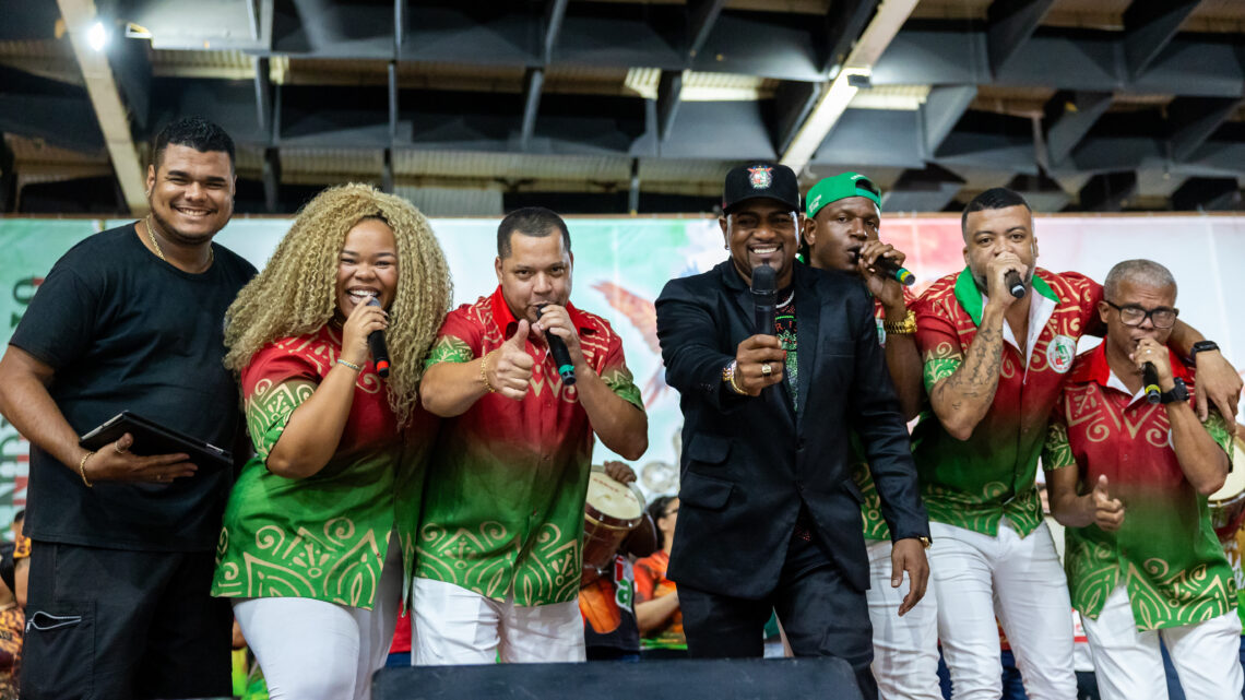 Grande Rio apresenta semifinal de samba-enredo para o Carnaval 2025