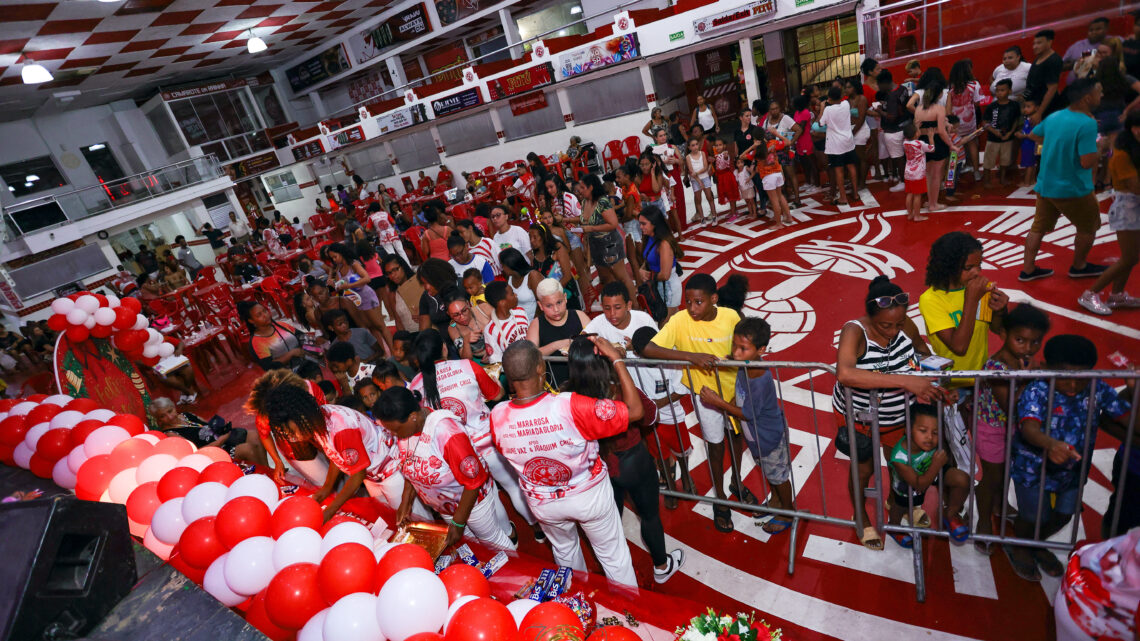 APRENDIZES DO SALGUEIRO PROMOVE FESTA GRATUITA DE DIA DAS CRIANÇAS NA QUADRA