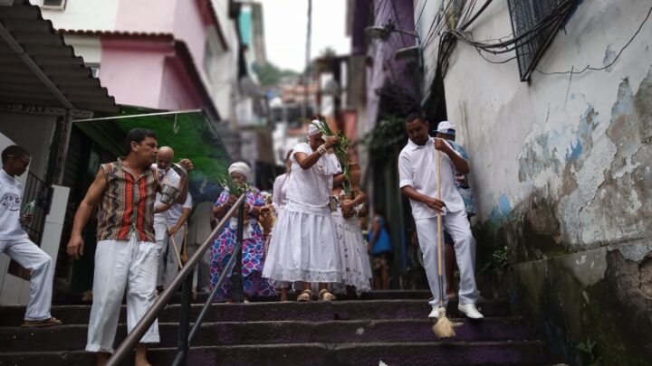 Mocidade Unida do Santa Marta celebra dia da Consciência Negra com programação especial na comunidade