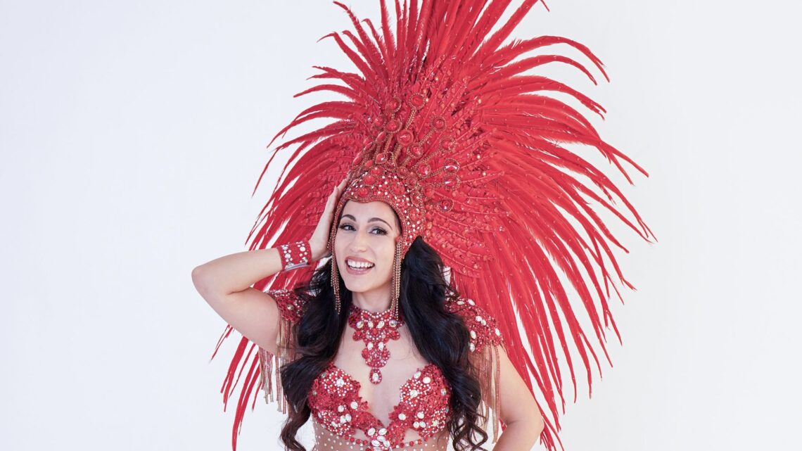 União do Parque Acari apresenta Caterine Sanchez nova Rainha para o Carnaval 2025