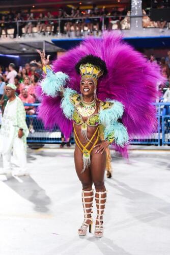 52699881831 0fa341385f c