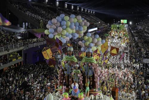 52699965433 dc927a332c c